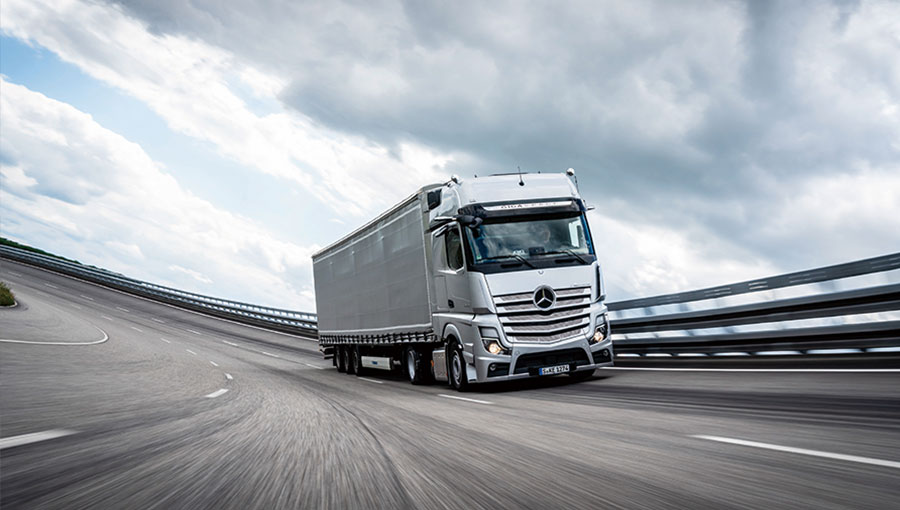 /static/active/2019315/style/mercedes-benz-trucks-1.jpg