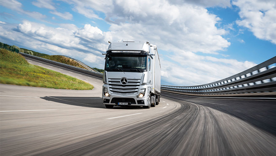 /static/active/2019315/style/mercedes-benz-trucks-9.jpg